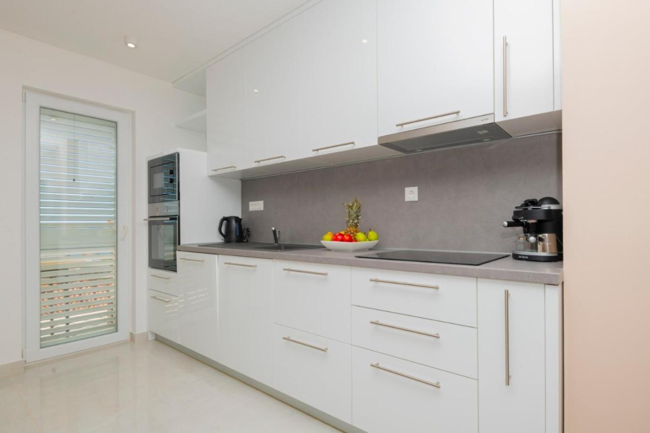 Apartments Radeljic Podstrana Exterior photo