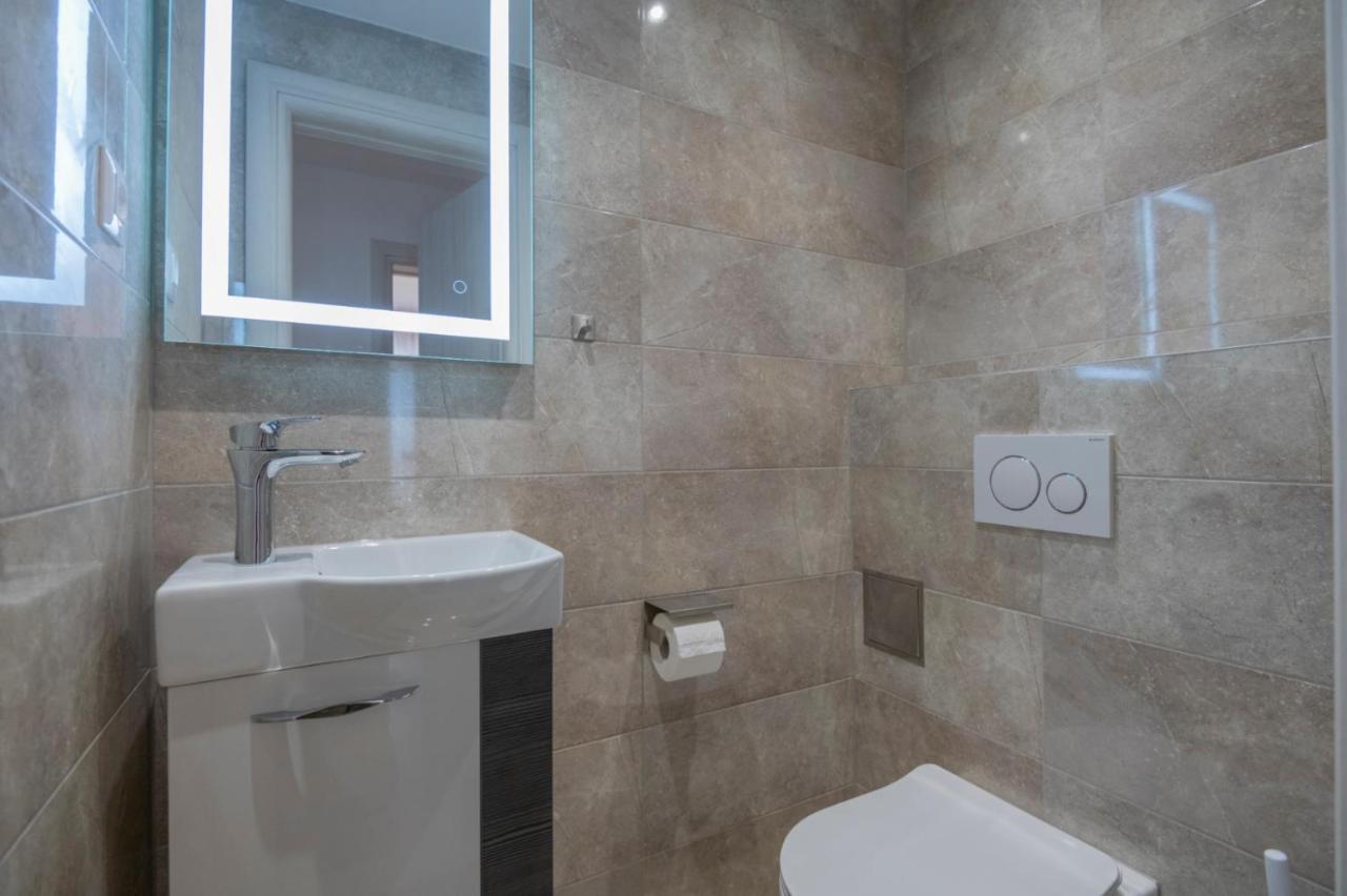 Apartments Radeljic Podstrana Exterior photo