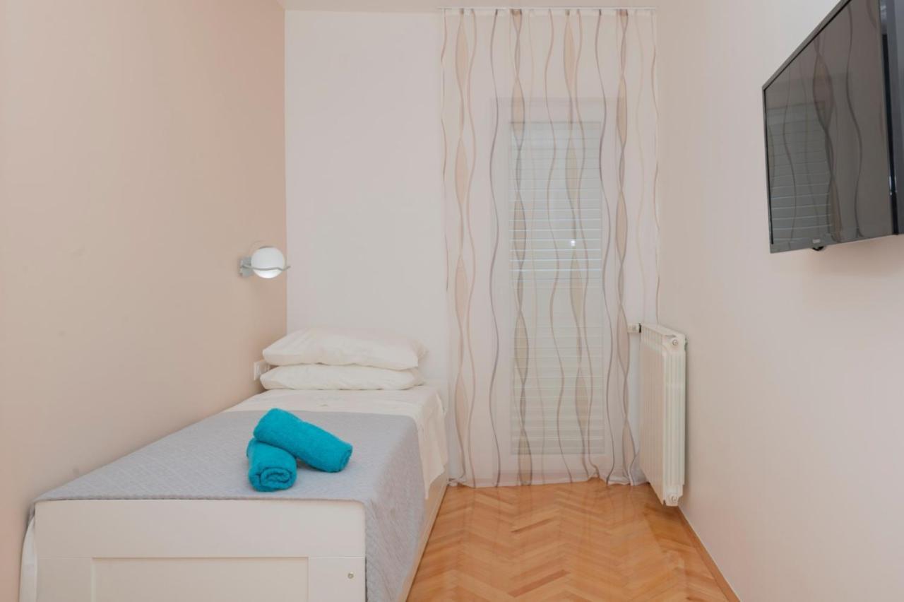 Apartments Radeljic Podstrana Exterior photo