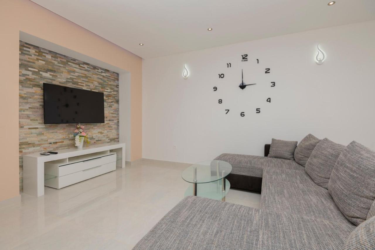 Apartments Radeljic Podstrana Exterior photo